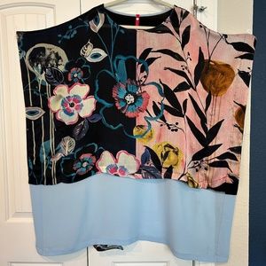 IC COLLECTION Hi/Lo poncho, Size L